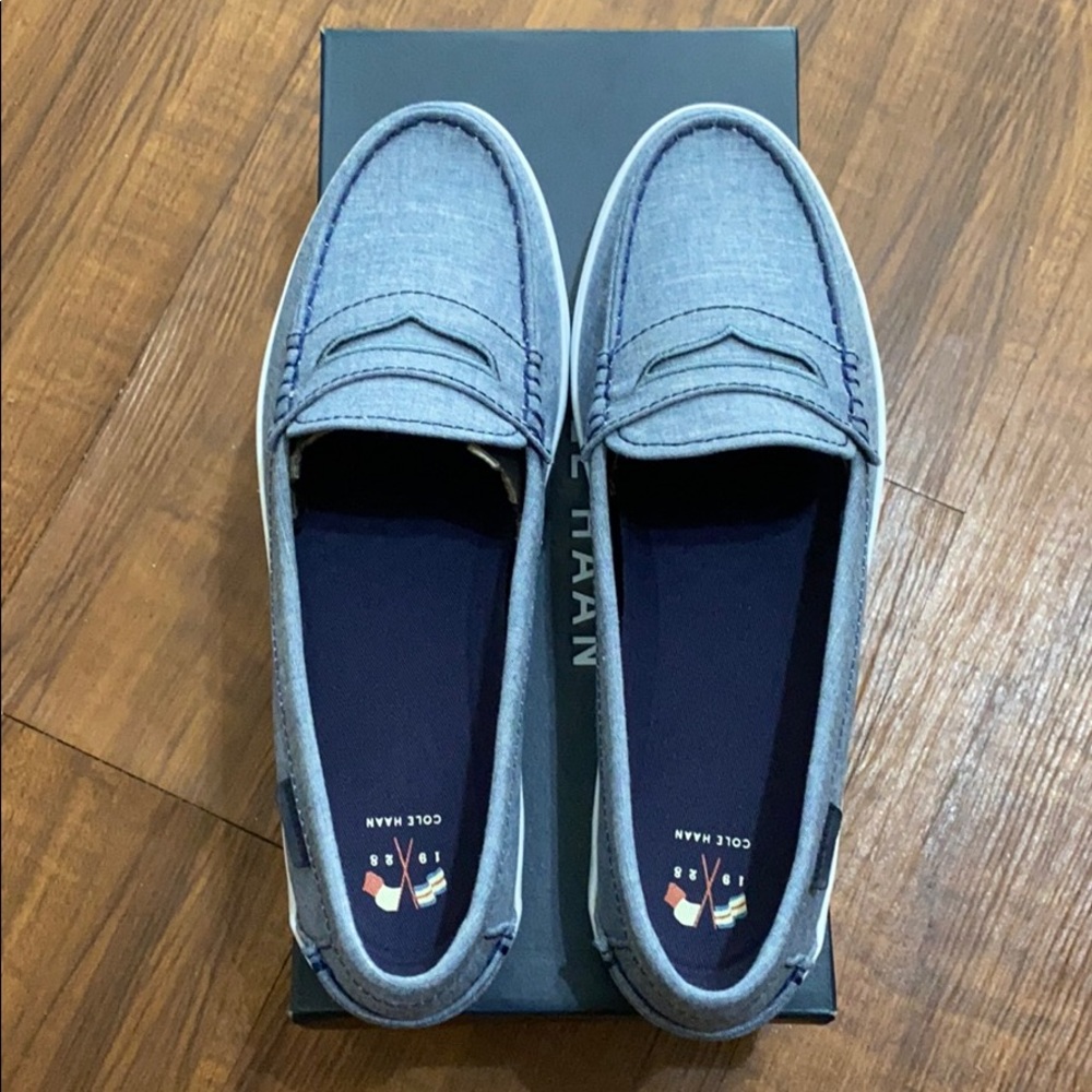BNIB Cole Haan Nantucket Loafer (Blue Chambray)